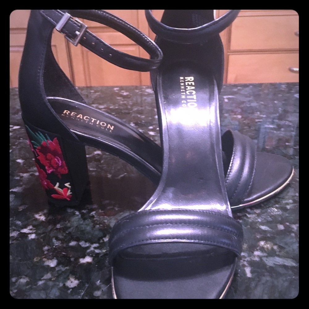 Reaction Kenneth Cole Ankle Strap